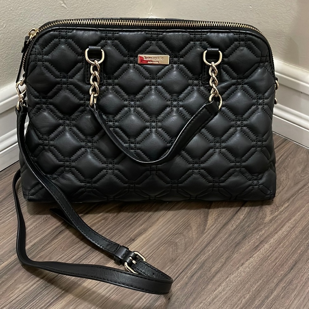 Kate Spade women medium leather bag in black with top handles & adjustable strap